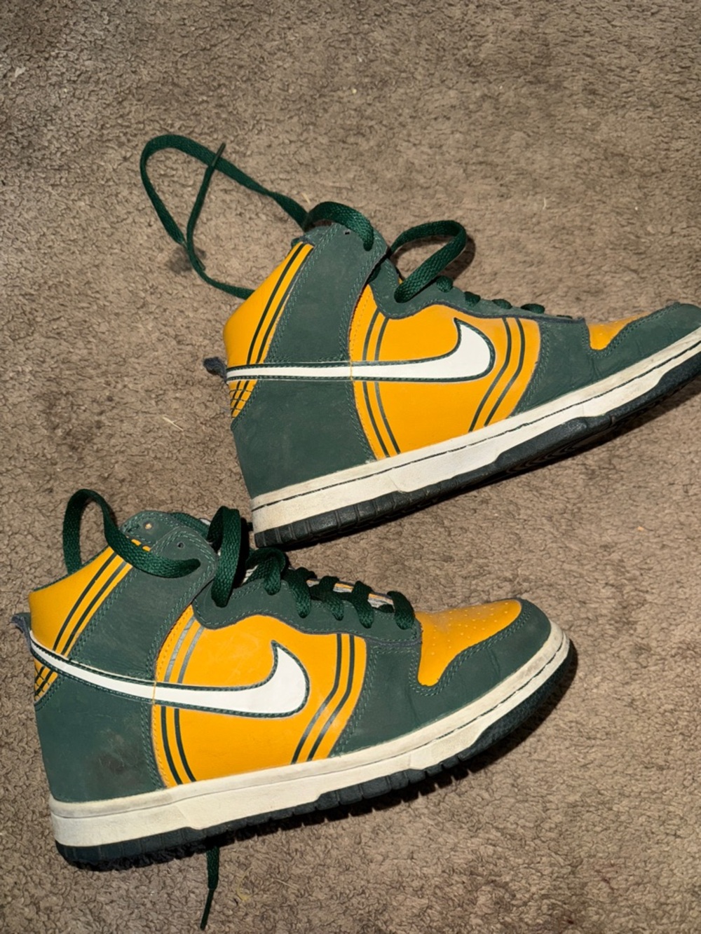 Nike High-Top Sneaker in Green and Yellow with White Swoosh 4Y/women 5.5-6